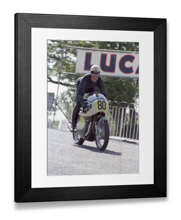 Framed Print : Fred Walton (Velocette Metisse) 1969 Senior TT Framed Print : Fred Walton (Velocette Metisse) 1969 Senior TT