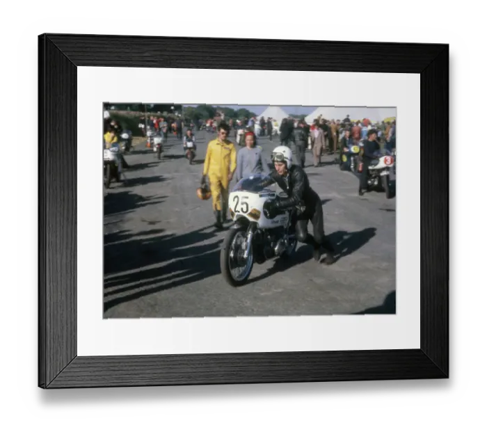 Framed Print : Dave Nixon (Boyer Triumph) 1971 Formula 750 TT Framed Print : Dave Nixon (Boyer Triumph) 1971 Formula 750 TT