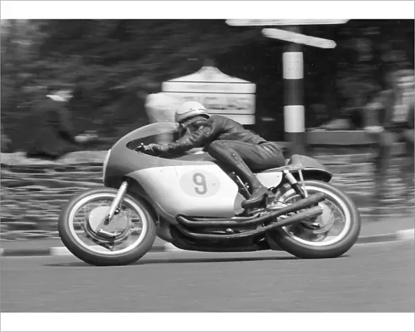 Mike Hailwood (MV) 1962 Senior TT