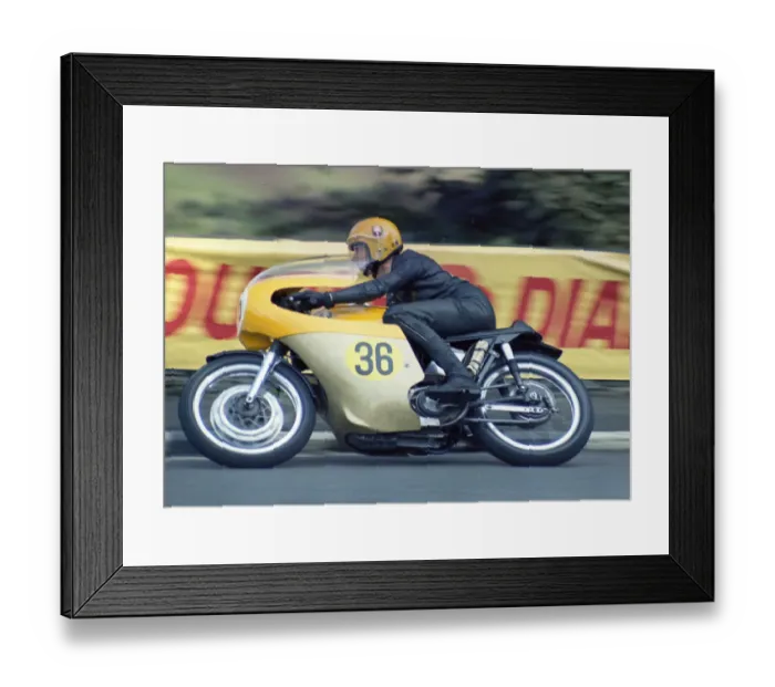 Framed Print : Ken Inwood (Norton) 1974 Senior Manx Grand Prix Framed Print : Ken Inwood (Norton) 1974 Senior Manx Grand Prix