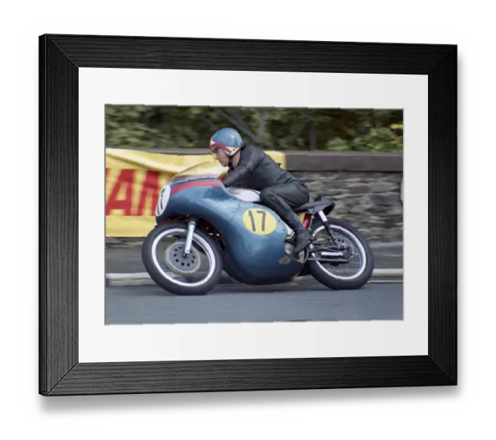 Framed Print : Eric Cornes (Norton) 1974 Senior Manx Grand Prix Framed Print : Eric Cornes (Norton) 1974 Senior Manx Grand Prix