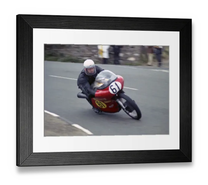 Framed Print : Alan Ainge (Norton) 1974 Senior Manx Grand Prix Framed Print : Alan Ainge (Norton) 1974 Senior Manx Grand Prix