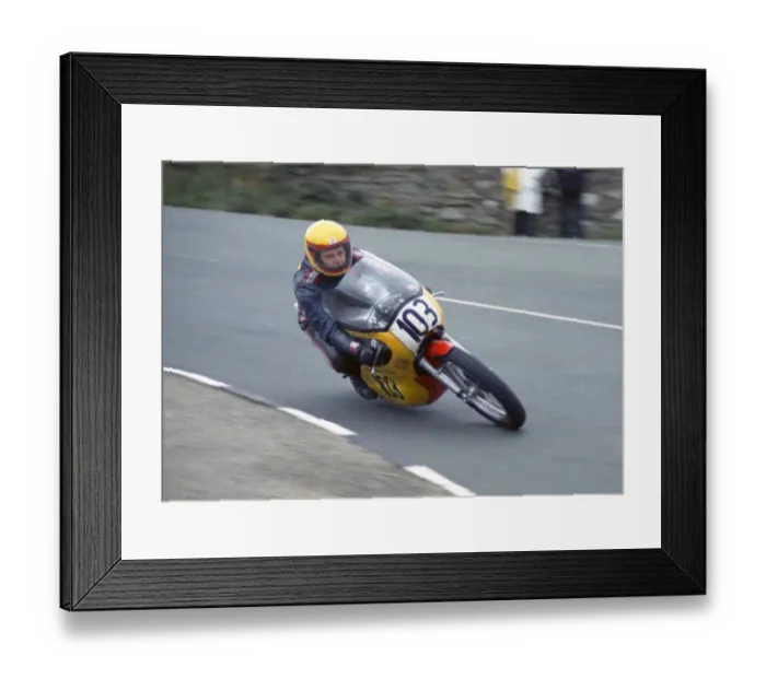Framed Print : Roger Nott (Maxton Yamaha) 1974 Senior Manx Grand Prix Framed Print : Roger Nott (Maxton Yamaha) 1974 Senior Manx Grand Prix