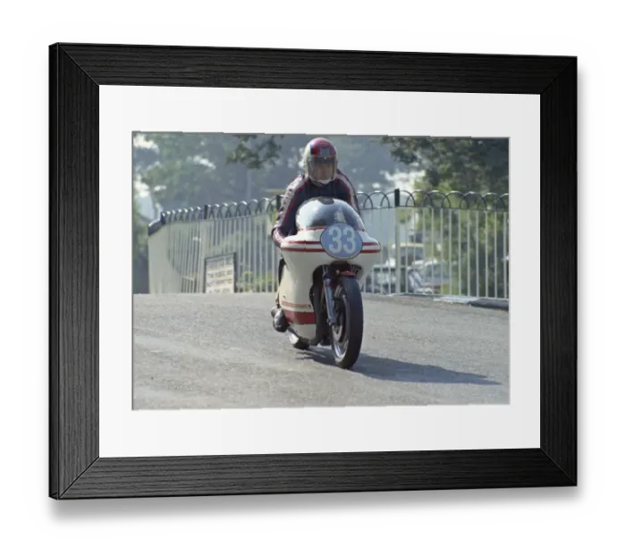 Framed Print : Pete Welfare (Honda) 1972 Junior Manx Grand Prix Framed Print : Pete Welfare (Honda) 1972 Junior Manx Grand Prix