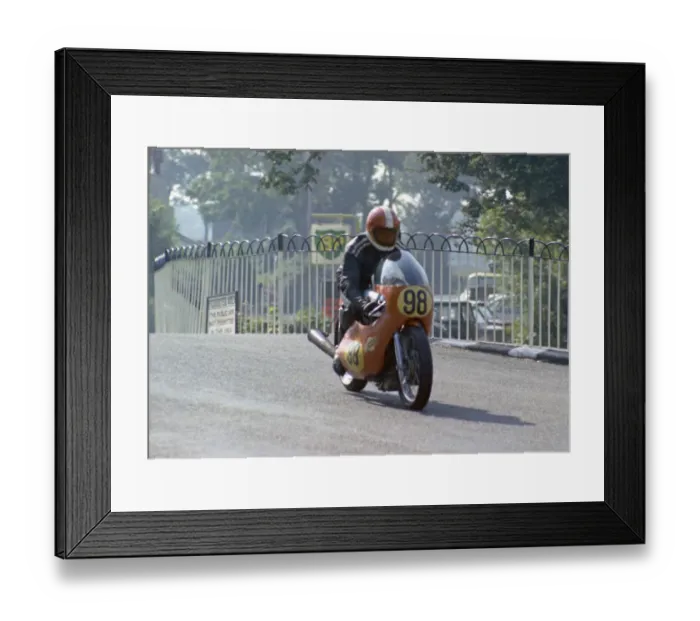 Framed Print : Les Bibby (Seeley) 1972 Senior Manx Grand Prix