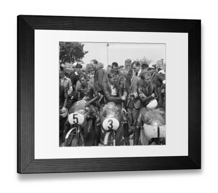 Framed Print : Ralph Bryans (Honda) Hugh Anderson (Suzuki) & Hans Georg Anscheidt (Suzuki) 1964 50cc TT Framed Print : Ralph Bryans (Honda) Hugh Anderson (Suzuki) & Hans Georg Anscheidt (Suzuki) 1964 50cc TT