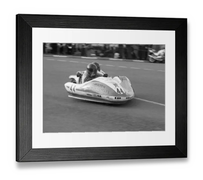 Framed Print : Brian Webb & Colin Booker (Ham Yamaha) 1980 Sidecar TT Framed Print : Brian Webb & Colin Booker (Ham Yamaha) 1980 Sidecar TT