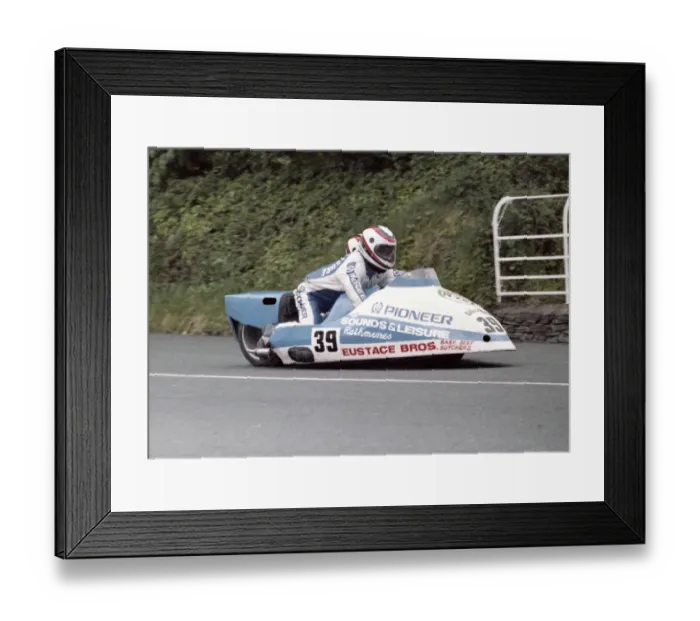 Framed Print : Adrian Shea & Tony Dwyer (Pioneer Yamaha) 1983 Sidecar TT Framed Print : Adrian Shea & Tony Dwyer (Pioneer Yamaha) 1983 Sidecar TT