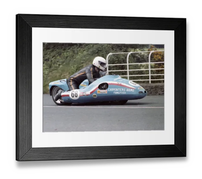 Framed Print : Rod Bellas & Geoff Knight (Kawasaki) 1983 Sidecar TT Framed Print : Rod Bellas & Geoff Knight (Kawasaki) 1983 Sidecar TT