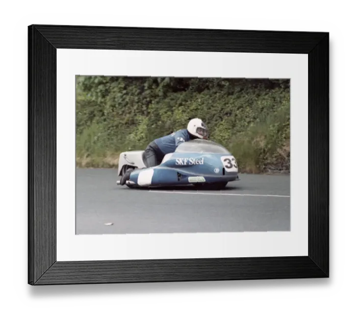 Framed Print : Lars Schwartz & Leif Gustavsson (LGMV Yamaha) 1983 Sidecar TT Framed Print : Lars Schwartz & Leif Gustavsson (LGMV Yamaha) 1983 Sidecar TT