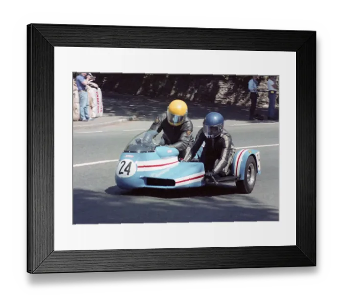 Framed Print : Barrie Moran & Peter Cropper (MB Konig) 1982 Sidecar TT Framed Print : Barrie Moran & Peter Cropper (MB Konig) 1982 Sidecar TT
