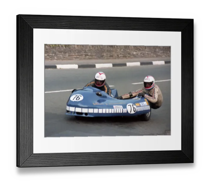 Framed Print : John Mulcahy & Robert Averill (Blue J Suzuki) 1982 Sidecar TT Framed Print : John Mulcahy & Robert Averill (Blue J Suzuki) 1982 Sidecar TT