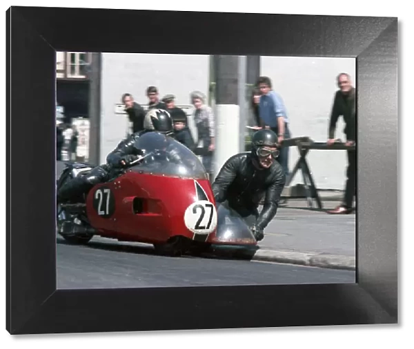 Charlie Freeman & Keith Scott (Norton) 1967 Sidecar TT