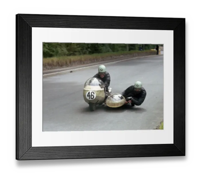 Framed Print : Barry Dungworth & Nigel Caddow (BMW) 1965 Sidecar TT Framed Print : Barry Dungworth & Nigel Caddow (BMW) 1965 Sidecar TT