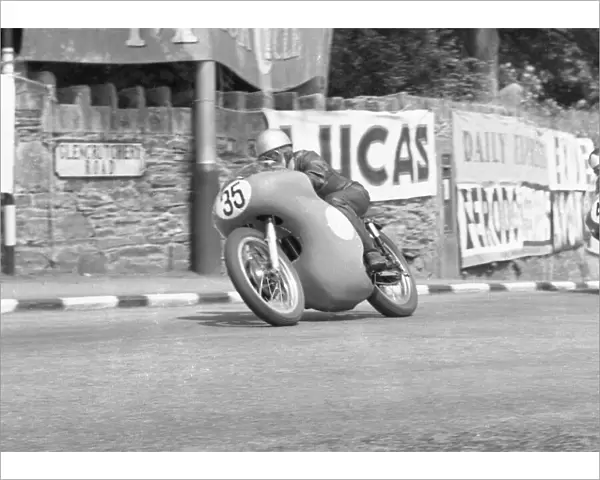 Bob Rowe (Norton) 1961 Junior TT