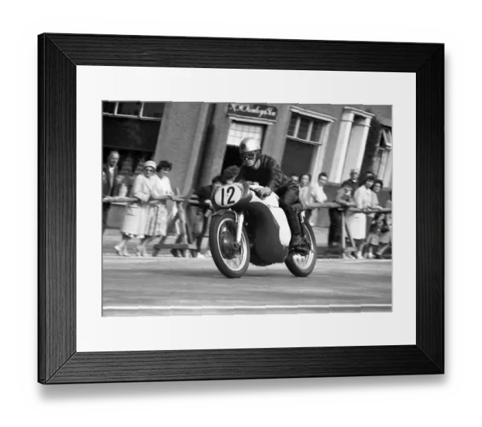 Framed Print : Peter Hedley (Norton) 1962 Junior Manx Grand Prix Framed Print : Peter Hedley (Norton) 1962 Junior Manx Grand Prix