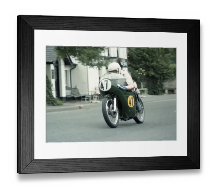 Framed Print : Richard Cutts (Seeley) 1980 Senior Manx Grand Prix Framed Print : Richard Cutts (Seeley) 1980 Senior Manx Grand Prix
