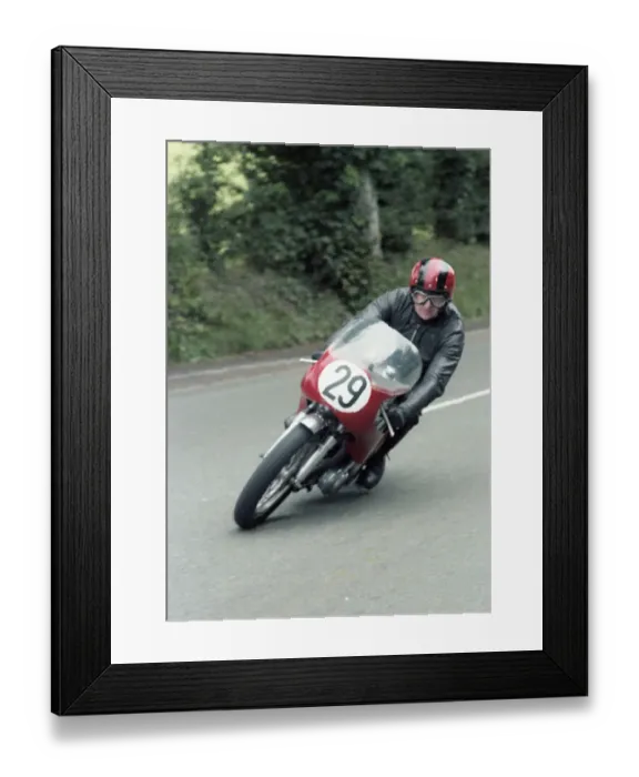 Framed Print : Grant Sellars (Norton) 1980 Senior Manx Grand Prix Framed Print : Grant Sellars (Norton) 1980 Senior Manx Grand Prix