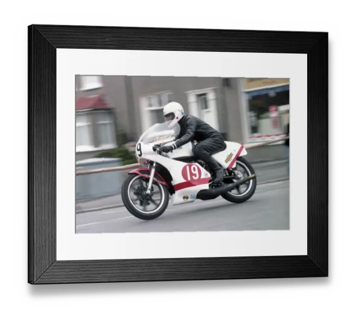 Framed Print : Ray McKenna (Yamaha) 1981 Newcomers Manx Grand Prix Framed Print : Ray McKenna (Yamaha) 1981 Newcomers Manx Grand Prix