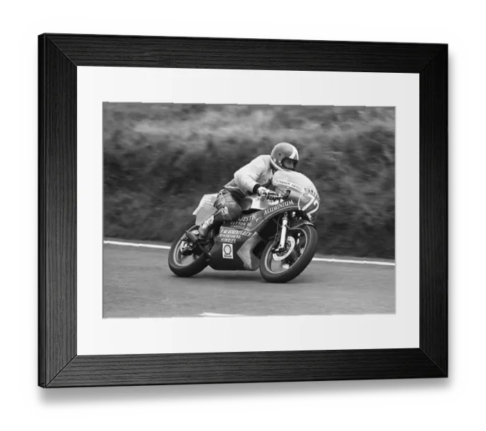 Framed Print : Steve Hodgson (Yamaha) 1980 Newcomers Manx Grand Prix Framed Print : Steve Hodgson (Yamaha) 1980 Newcomers Manx Grand Prix