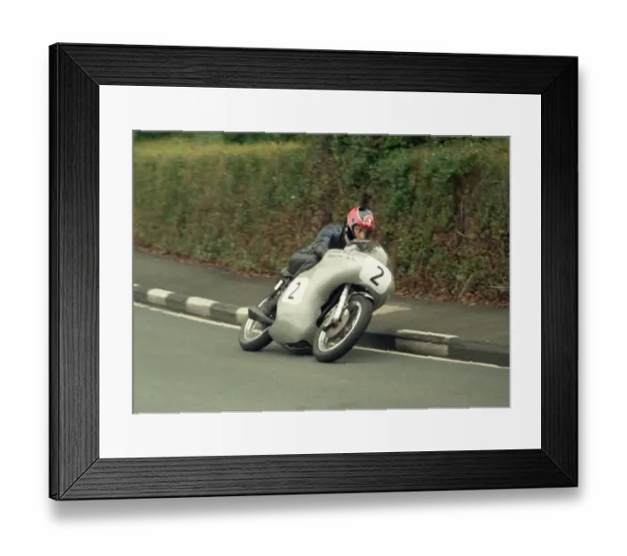 Framed Print : Grant Sellars (Norton) 1987 Classic Manx Grand Prix Framed Print : Grant Sellars (Norton) 1987 Classic Manx Grand Prix