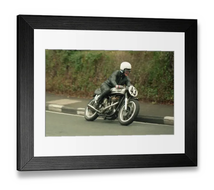 Framed Print : Allan Robinson (Norton) 1987 Classic Manx Grand Prix Framed Print : Allan Robinson (Norton) 1987 Classic Manx Grand Prix