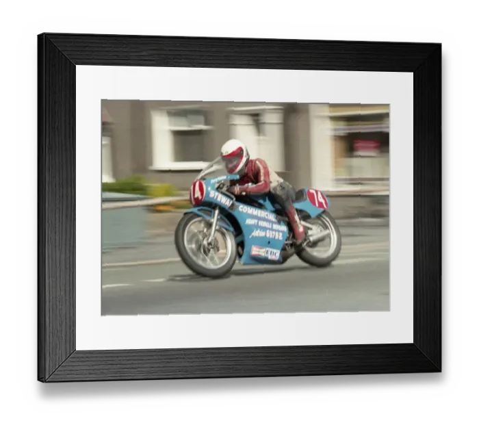 Framed Print : Gary Cowan (Yamaha), 1984 Newcomers Manx Grand Prix Framed Print : Gary Cowan (Yamaha), 1984 Newcomers Manx Grand Prix