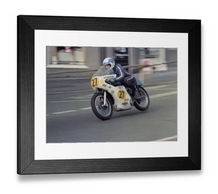 Framed Print : Richard Stott (Norton) 1984 Senior Manx Grand Prix Framed Print : Richard Stott (Norton) 1984 Senior Manx Grand Prix