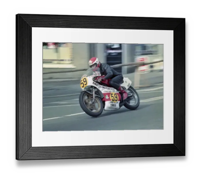 Framed Print : Neil Cudworth (Yamaha) 1984 Senior Manx Grand Prix