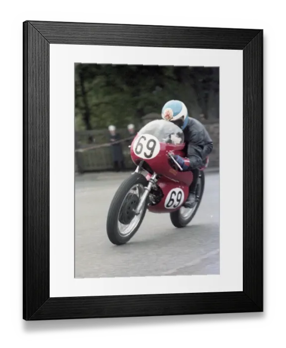Framed Print : Jack Gow (Aermacchi) 1983 Junior Classic Manx Grand Prix Framed Print : Jack Gow (Aermacchi) 1983 Junior Classic Manx Grand Prix