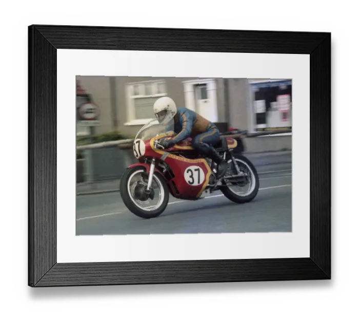 Framed Print : Steve Linsdell (Seeley Enfield) 1983 Senior Classic Manx Grand Prix Framed Print : Steve Linsdell (Seeley Enfield) 1983 Senior Classic Manx Grand Prix