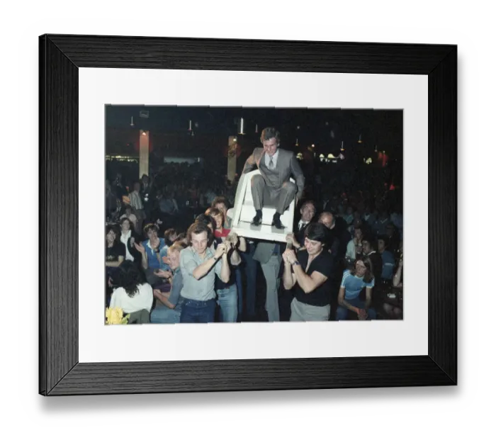 Framed Print : Gordon Farmer 1982 Senior Manx Grand Prix Framed Print : Gordon Farmer 1982 Senior Manx Grand Prix
