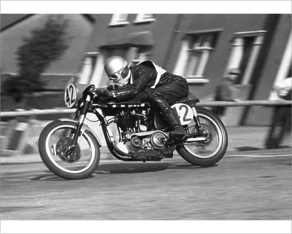 Brian Hunter (FBS) 1958 Senior Manx Grand Prix
