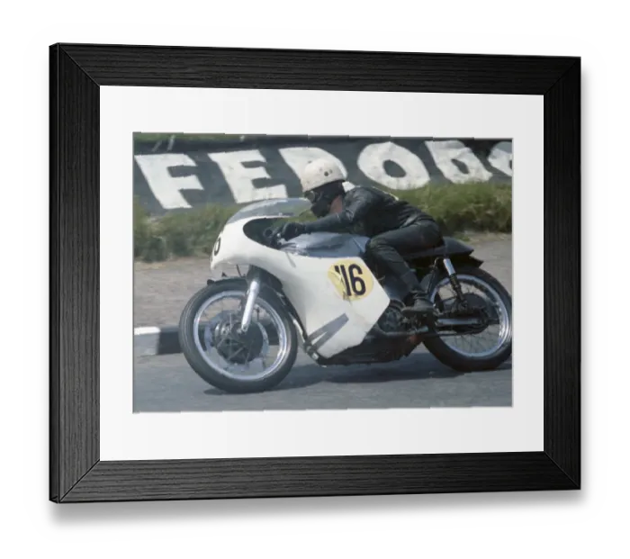 Framed Print : Doug Cash (Norton) 1967 Senior TT Framed Print : Doug Cash (Norton) 1967 Senior TT