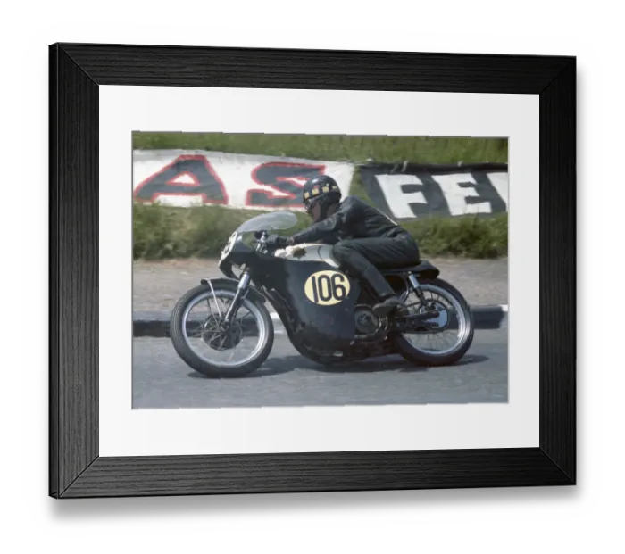 Framed Print : Ian Ablett (BSA) 1967 Senior TT Framed Print : Ian Ablett (BSA) 1967 Senior TT