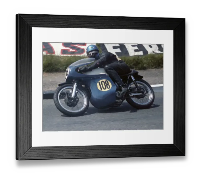 Framed Print : Jan Strijbis (Norton) 1967 Senior TT Framed Print : Jan Strijbis (Norton) 1967 Senior TT