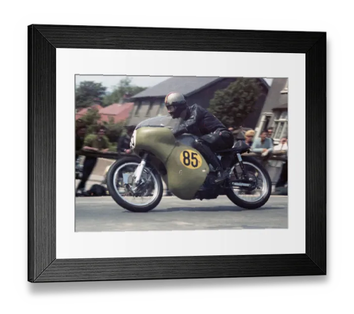 Framed Print : Colin Thompson (Norton) 1967 Senior TT Framed Print : Colin Thompson (Norton) 1967 Senior TT