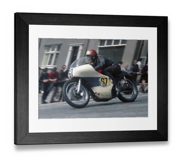 Framed Print : Brian Sapsford (Matchless) 1967 Senior TT Framed Print : Brian Sapsford (Matchless) 1967 Senior TT