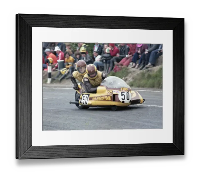 Framed Print : Dick Hawes & Allan Barclay (Anderson Yamaha) 1978 Sidecar TT Framed Print : Dick Hawes & Allan Barclay (Anderson Yamaha) 1978 Sidecar TT