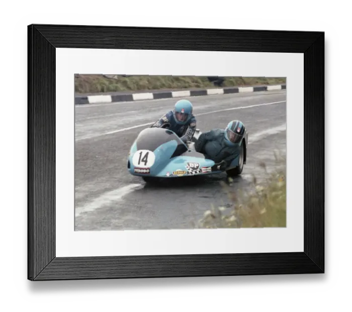 Framed Print : Trevor Ireson & Michael Allsworth (Yamaha) 1978 Sidecar TT Framed Print : Trevor Ireson & Michael Allsworth (Yamaha) 1978 Sidecar TT