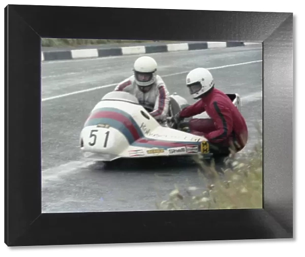 Dave Houghton & Ashley Wooller (Roboserve Yamaha) 1978 Sidecar TT