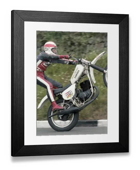 Framed Print : Dave Taylor Wheely Lap (Yamaha) 1978 TT Framed Print : Dave Taylor Wheely Lap (Yamaha) 1978 TT