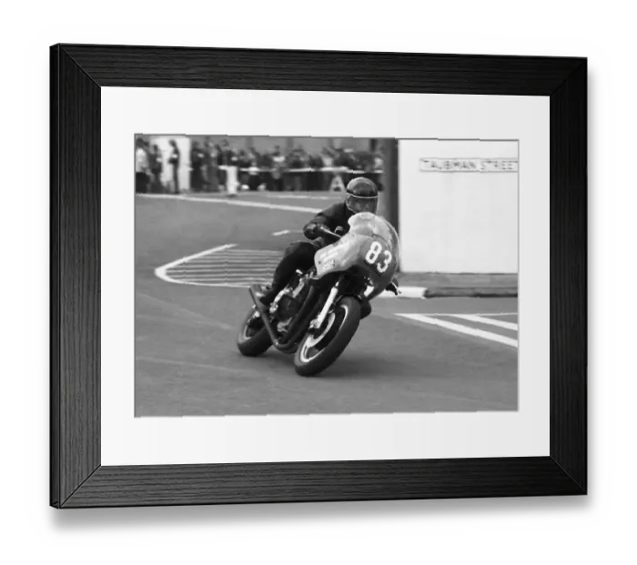 Framed Print : Gary Lauchlan (Kawasaki) 1980 Formula One TT Framed Print : Gary Lauchlan (Kawasaki) 1980 Formula One TT