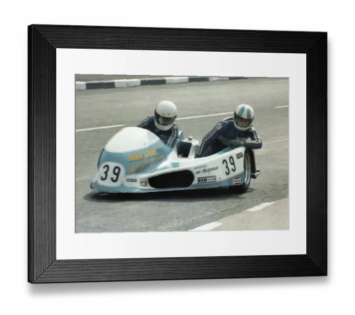 Framed Print : Brian Gray & Iain Colquhoun (Yamaha) 1980 Sidecar TT Framed Print : Brian Gray & Iain Colquhoun (Yamaha) 1980 Sidecar TT