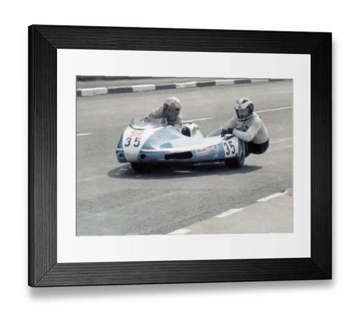 Framed Print : Brian Meeson & Otto Smith (GB Yamaha) 1980 Sidecar TT