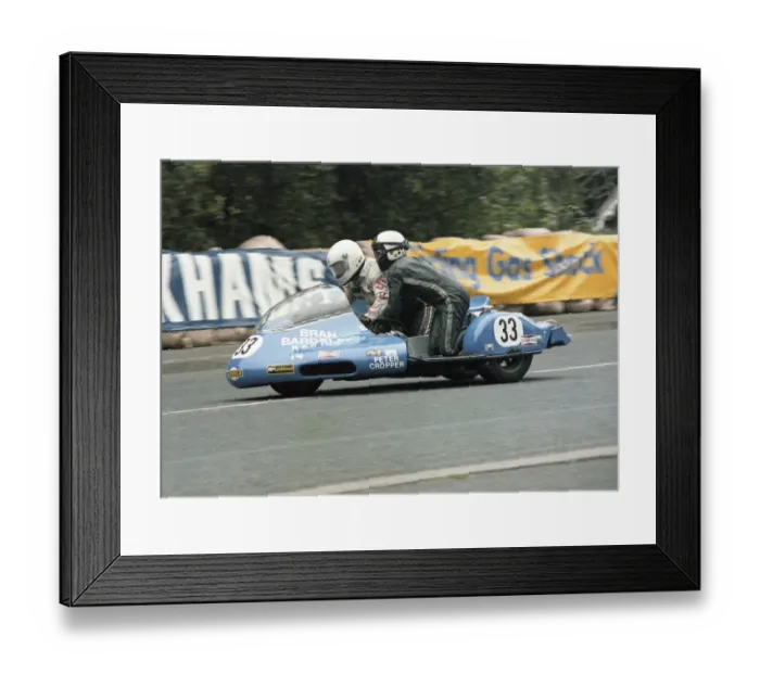 Framed Print : Bran Bardsley & Peter Cropper (Yamaha) 1979 Sidecar TT Framed Print : Bran Bardsley & Peter Cropper (Yamaha) 1979 Sidecar TT
