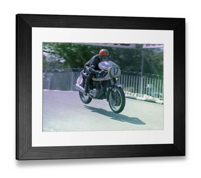 Framed Print : Ray Knight (Hughes Trident) 1972 Formula 750 TT Framed Print : Ray Knight (Hughes Trident) 1972 Formula 750 TT