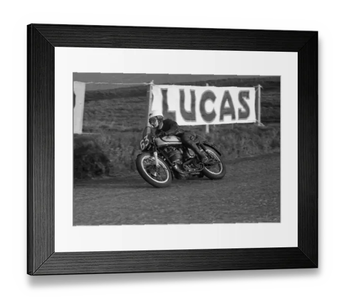Framed Print : Maurice Quincey (Norton) 1955 Senior TT Framed Print : Maurice Quincey (Norton) 1955 Senior TT