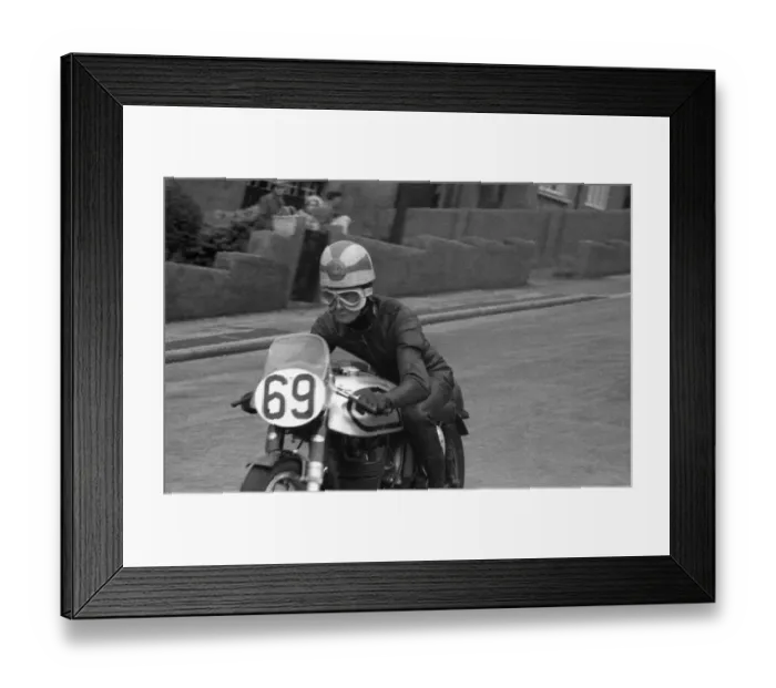 Framed Print : Dave Chadwick (Norton) 1956 Junior TT Framed Print : Dave Chadwick (Norton) 1956 Junior TT