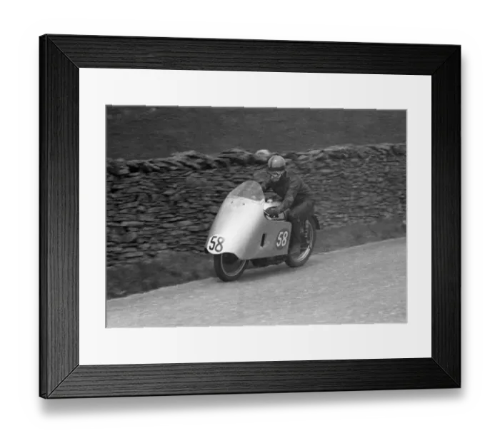 Framed Print : Ben Denton (Norton) 1956 Senior TT Framed Print : Ben Denton (Norton) 1956 Senior TT